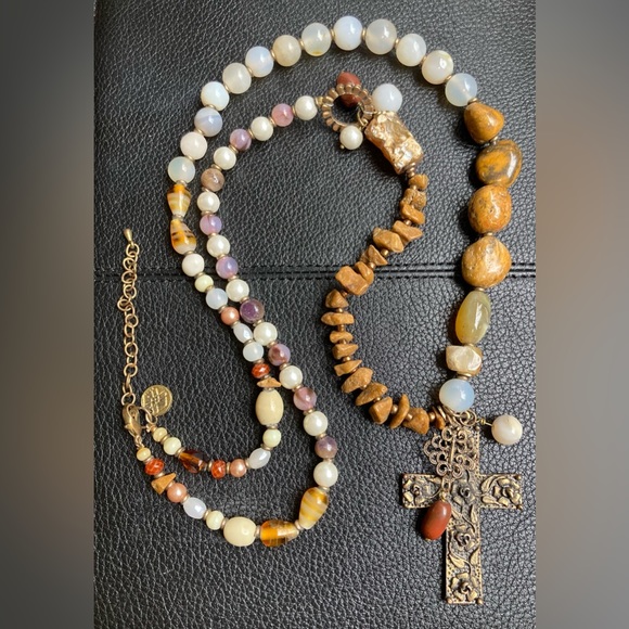 CUPLE Cross & Natural Stone Bead Necklace - Picture 6 of 6
